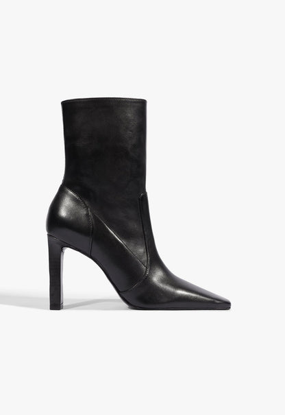 Ulla Leather Bootie 5 Black Leather - Schutz Shoes